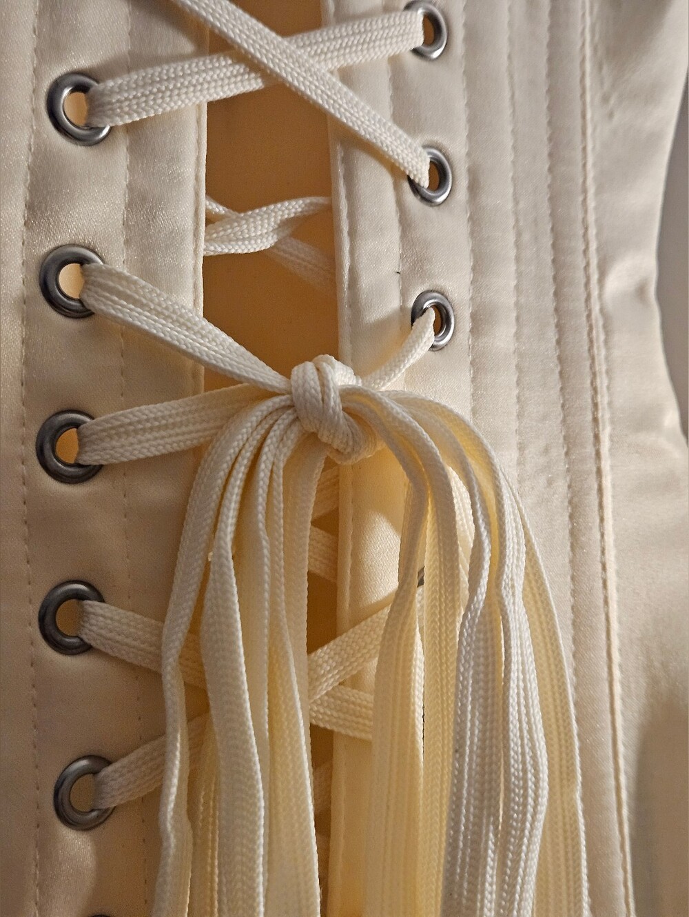 Corset Story Cream Satin Underbust Corset - Picture 5 of 9